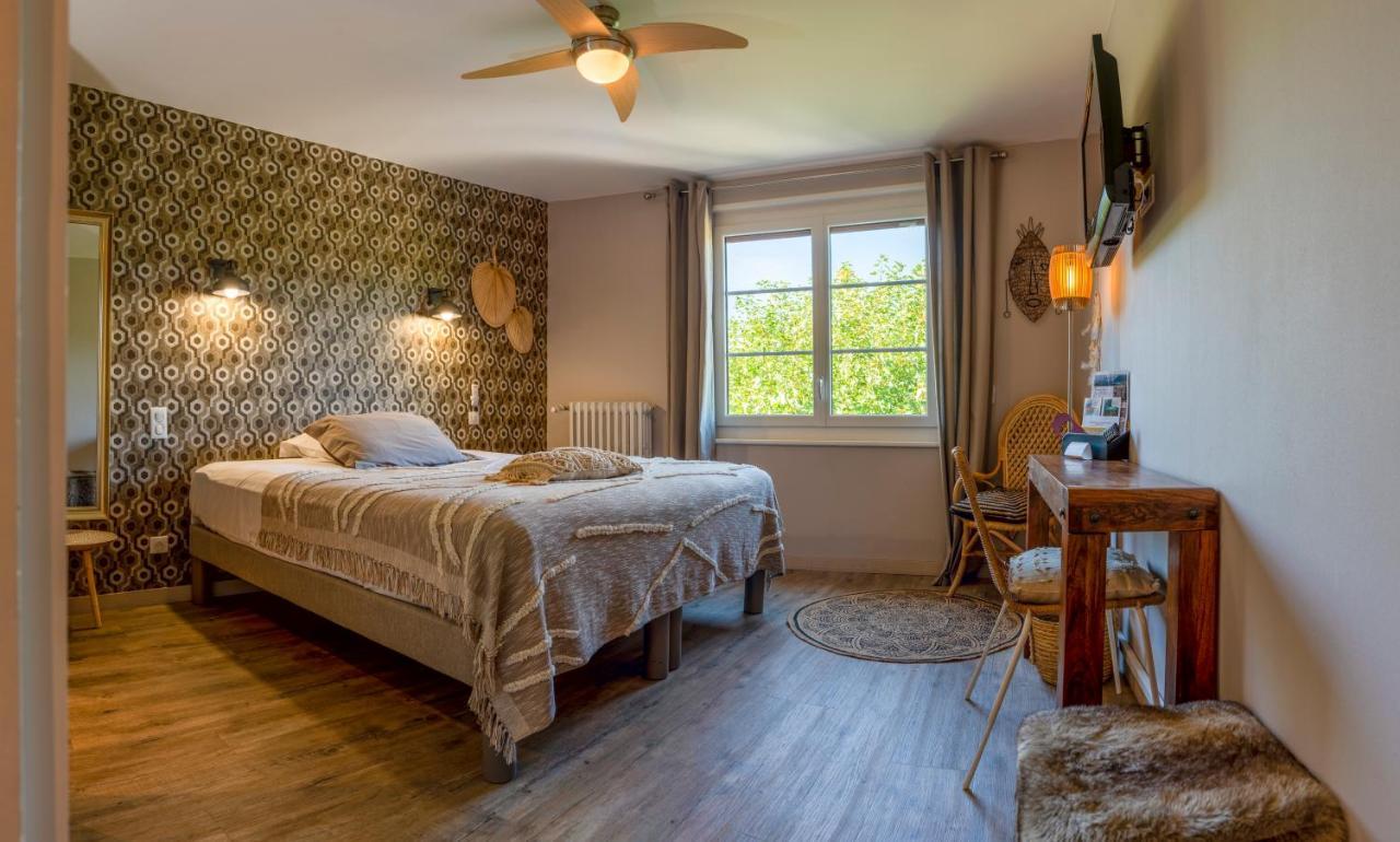 Hotel-Restaurant Le Sorgia بيليغارد-سور-فالسيرين المظهر الخارجي الصورة