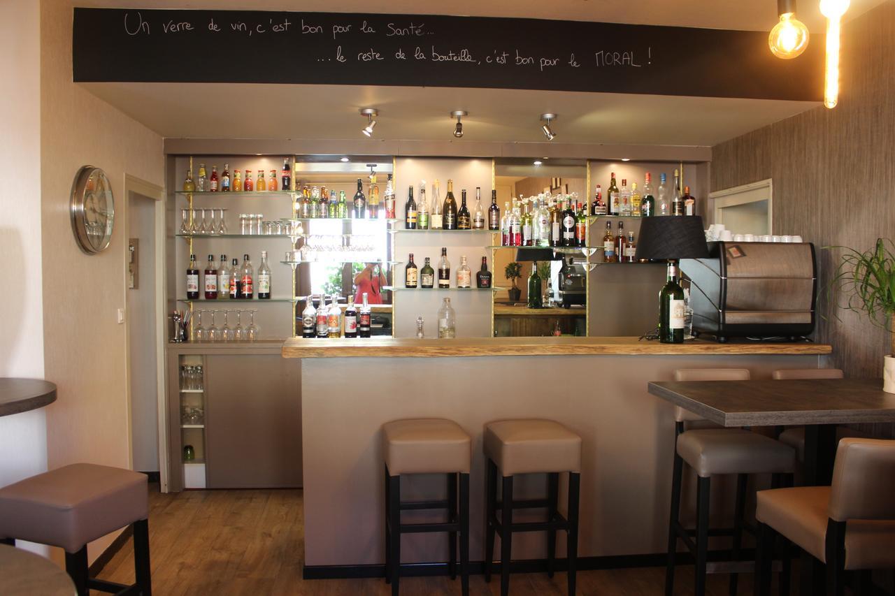 Hotel-Restaurant Le Sorgia بيليغارد-سور-فالسيرين المظهر الخارجي الصورة